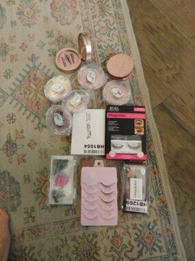 Large Mixed Lot of Faux Eyelashes NEW